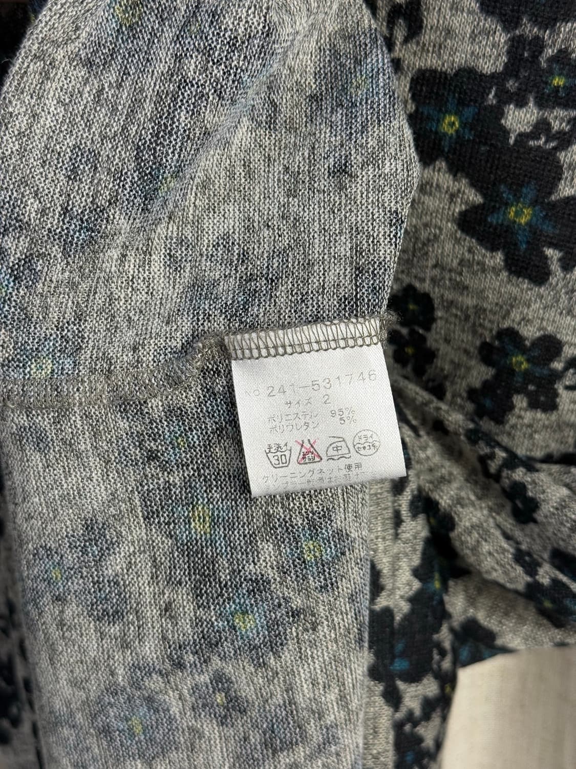 amo-amao-ama 플라워 터틀넥 탑 상품이미지5