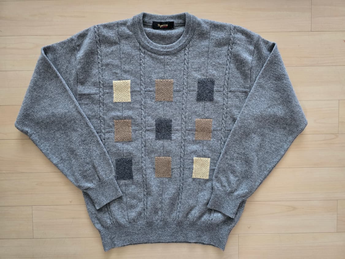 그레이 사각 패치워크 울캐시미어  케이블 니트 상품이미지1