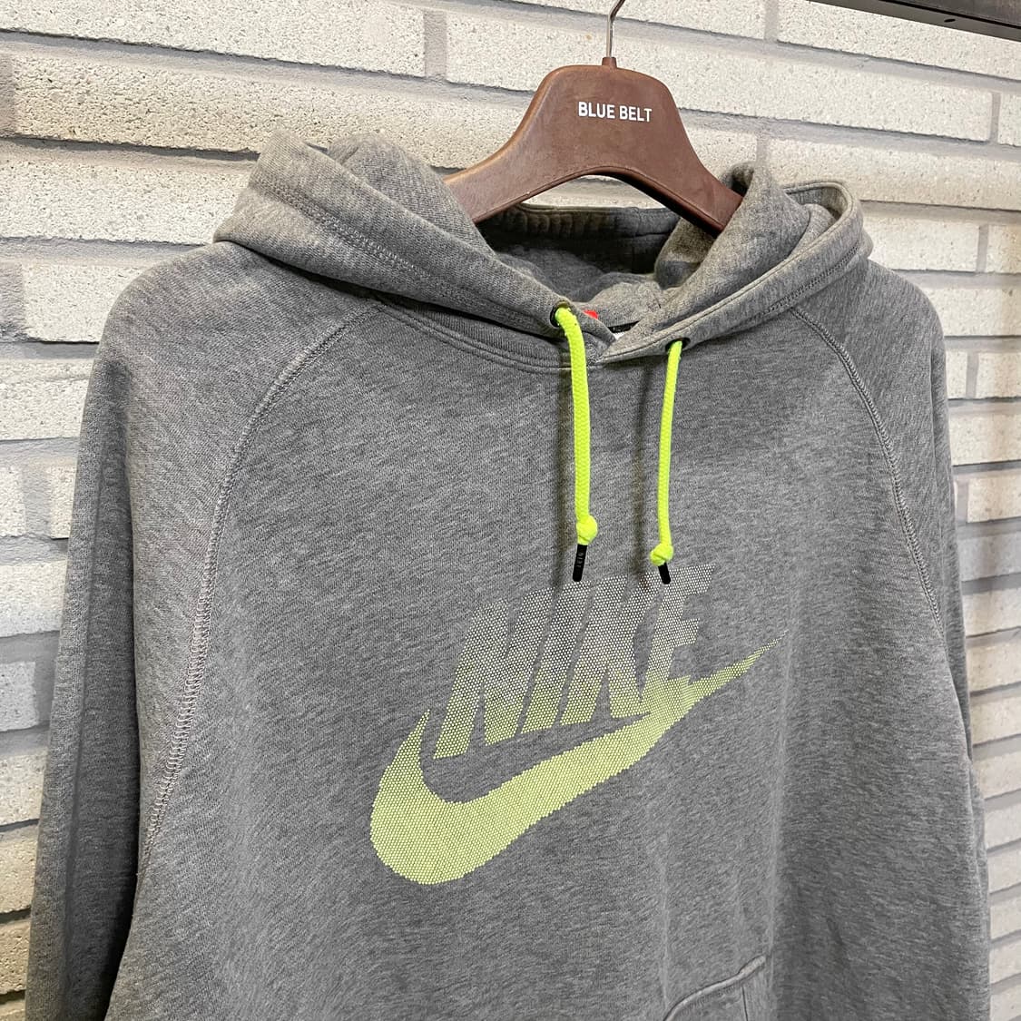 나이키 후드티 네온 그래픽 로고 디테일 디테일 그레이 상품이미지4