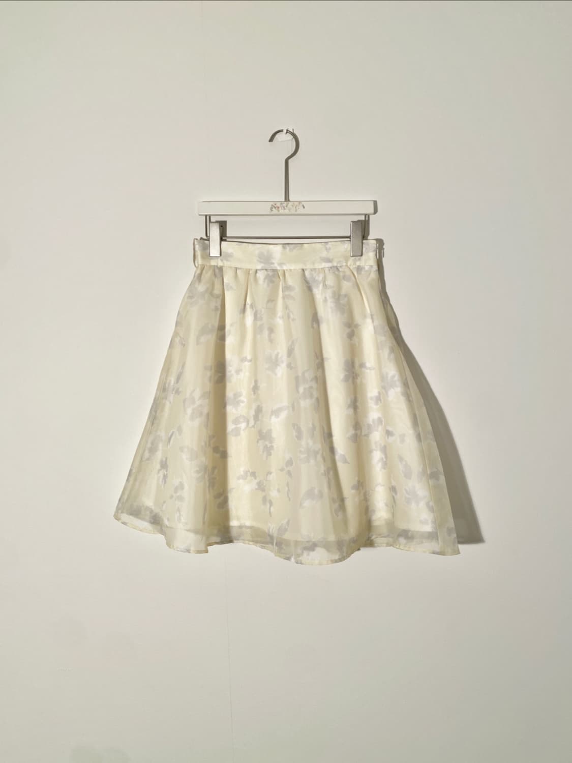 Ivory Floral Flare Mini Skirt 상품이미지1