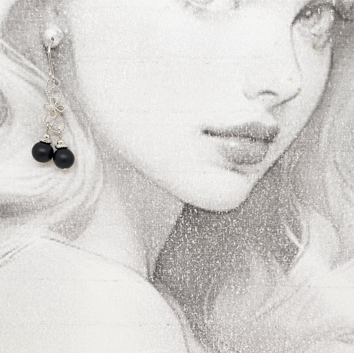 트윈 오닉스 레이스 장식 귀걸이 상품이미지3