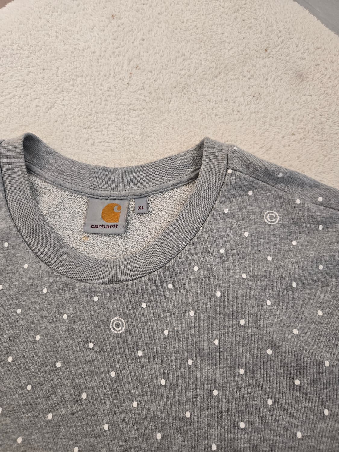 칼하트 C로고 땡땡이 맨투맨 티셔츠 XL 상품이미지5