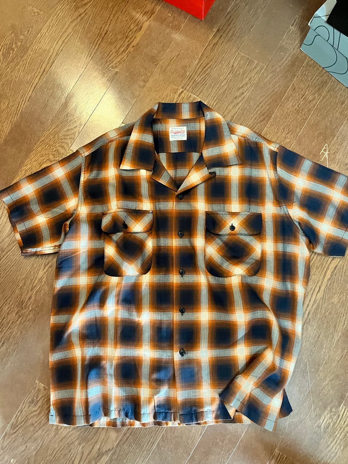 아웃스탠딩 옴브레 셔츠 상품이미지1