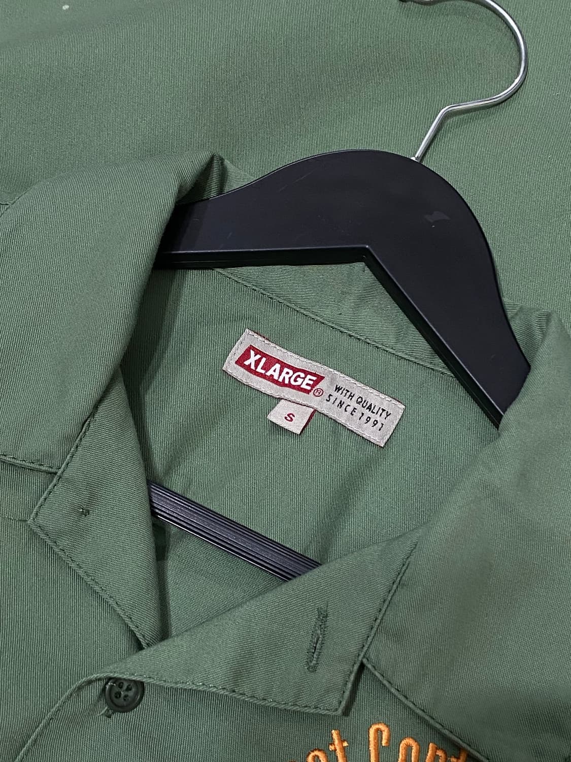 XLARGE 그래픽 자수 디테일 워크 반팔 셔츠 상품이미지10