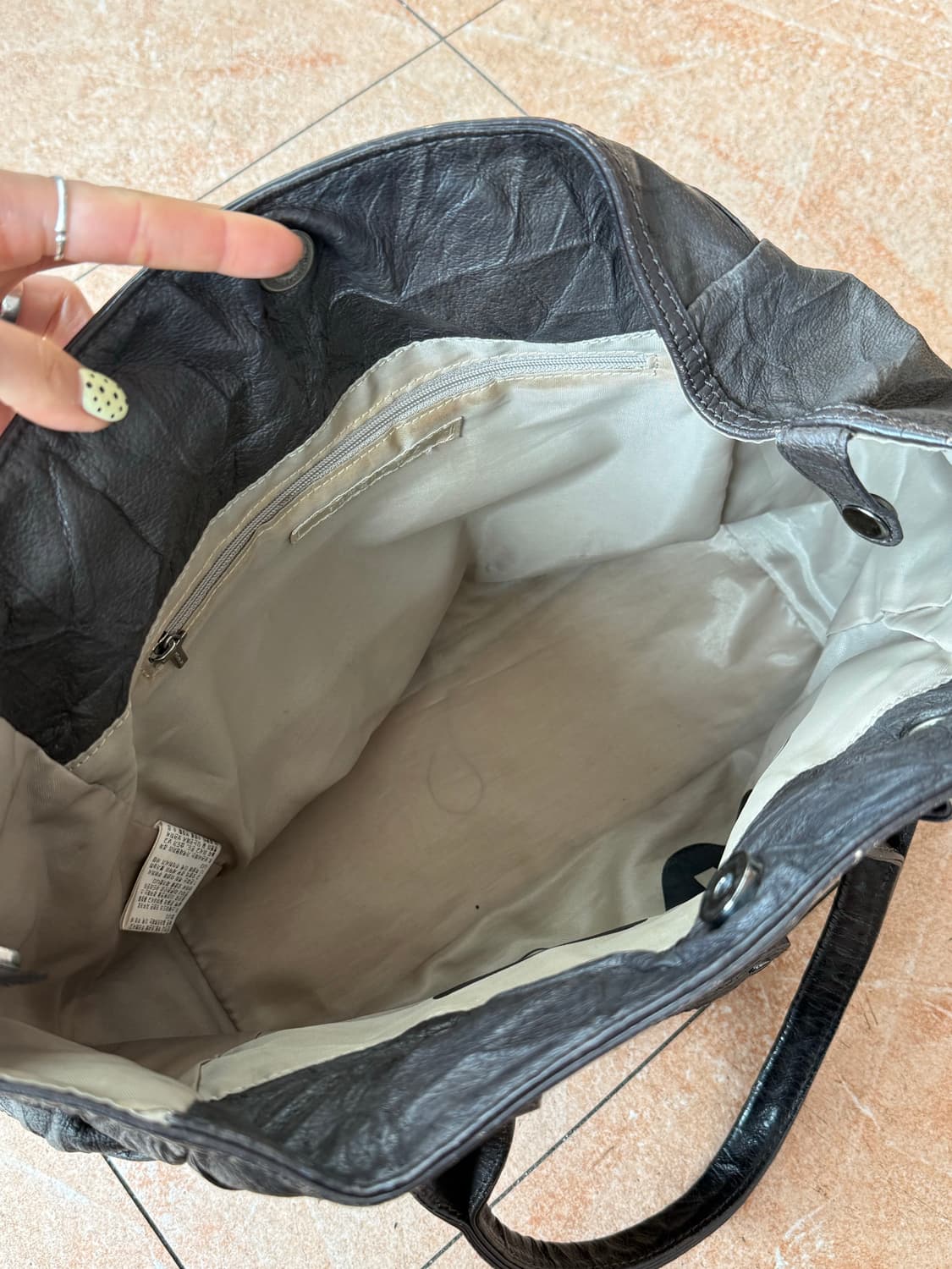 톰보이 빈티지 스터드 브라운 가죽 숄더백  상품이미지6