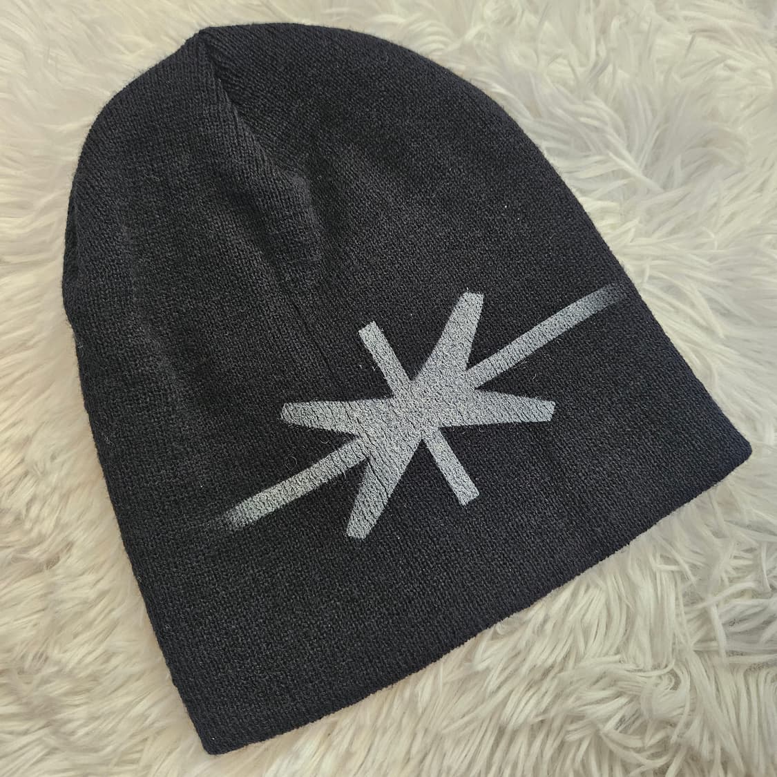 키드밀리 베이지 머천다이즈 비니 블랙 상품이미지1