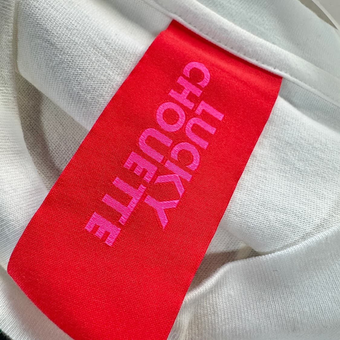 럭키슈에뜨 프린팅 반팔티셔츠 상품이미지2