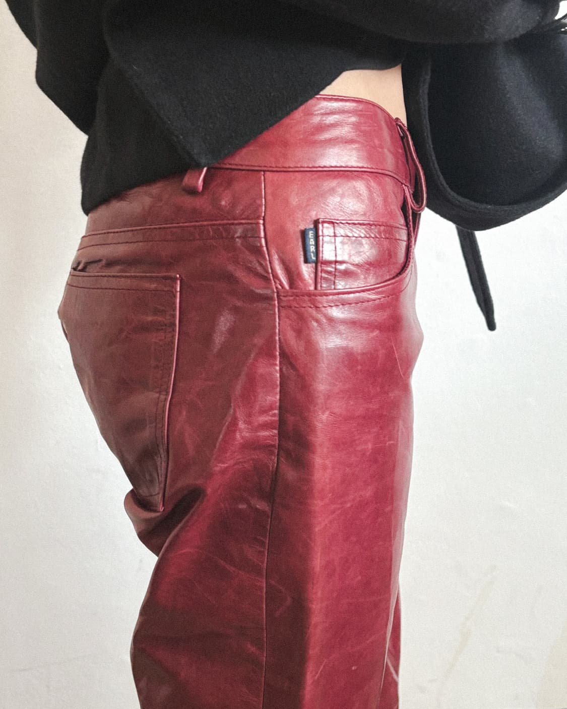 earl jean 세미 플레어 레더팬츠 상품이미지3