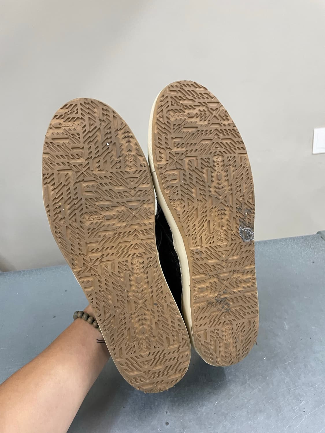 부테로 블랙 레더 우븐 슬립온 EU42 상품이미지6