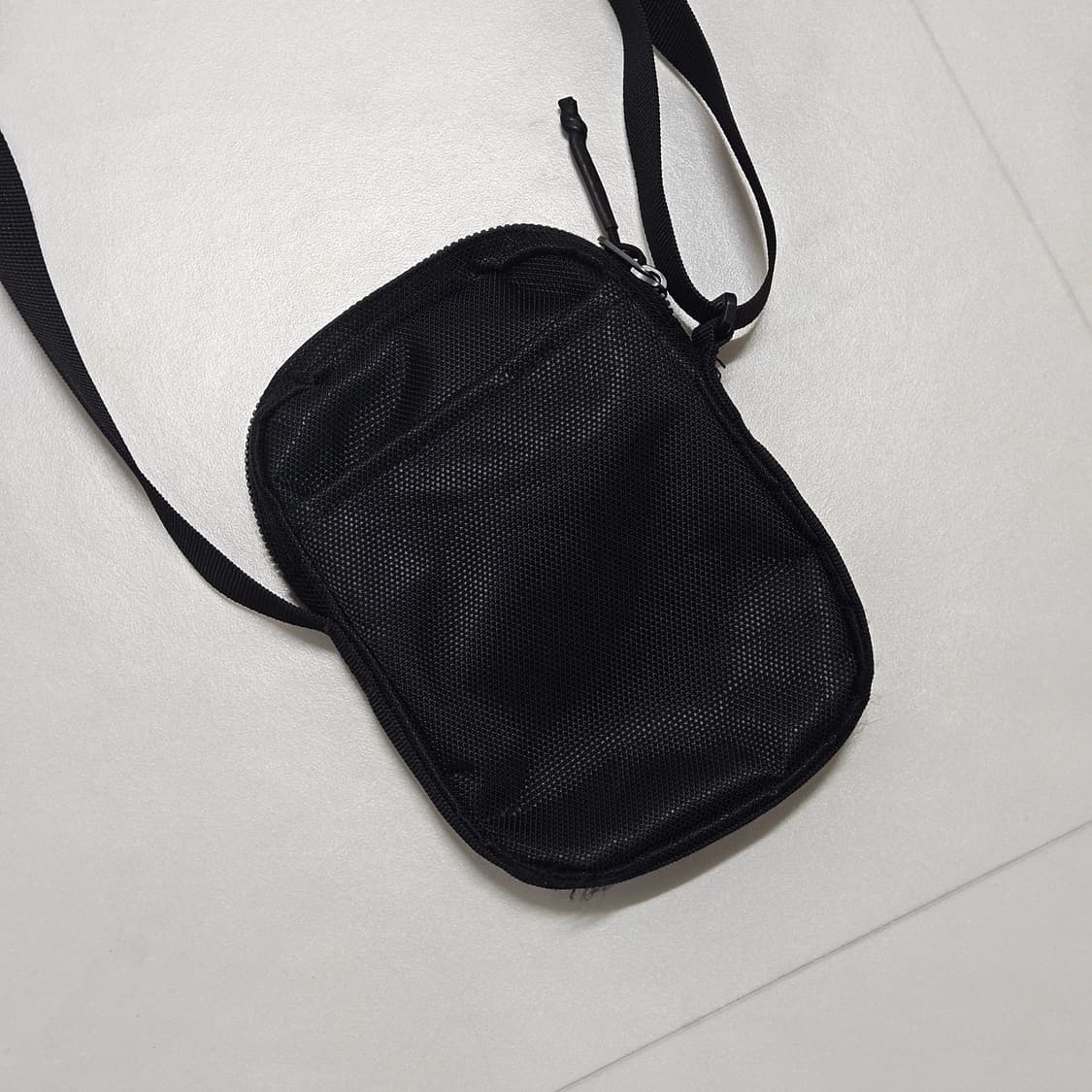 나이키 헤리티지 메쉬 미니 크로스백 상품이미지3