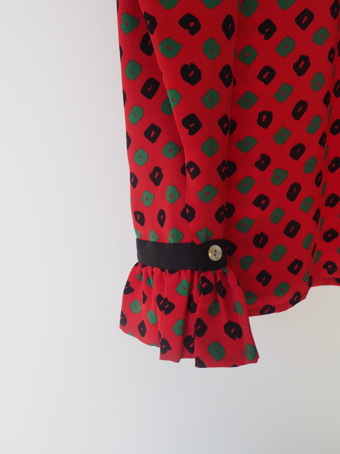 YVES SAINT LAURENT pattern blouse  상품이미지4