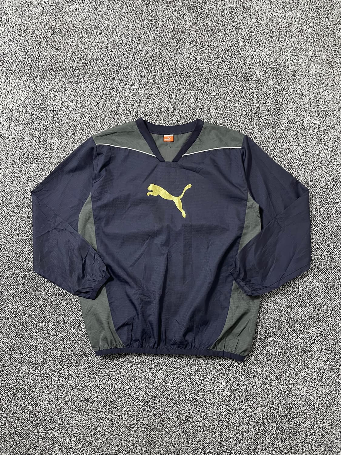 빈티지9. 푸마 올드스쿨 바람막이 윈드브레이커 상의 롱슬리브 배색 상품이미지1