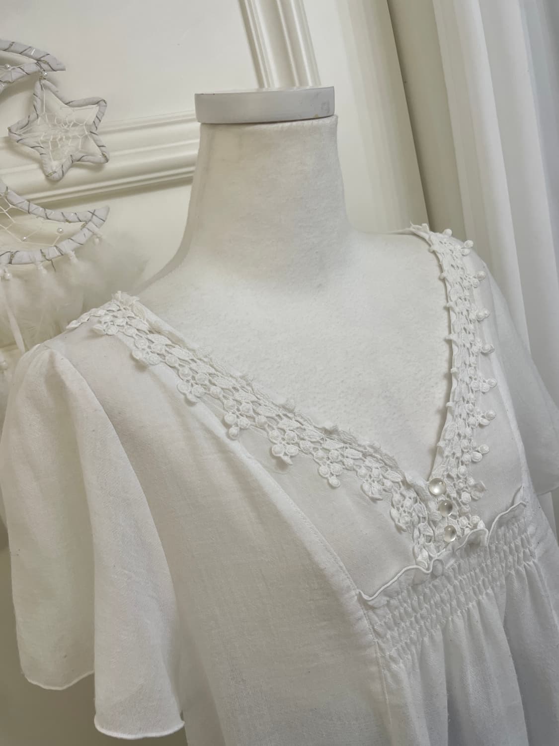 white lace point shirring mori blouse 상품이미지9