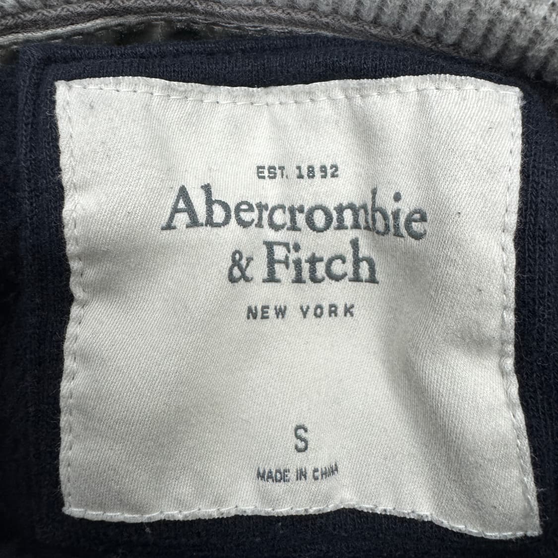 아베크롬비 Y2K 딱붙 아치로고 후드티 상품이미지4