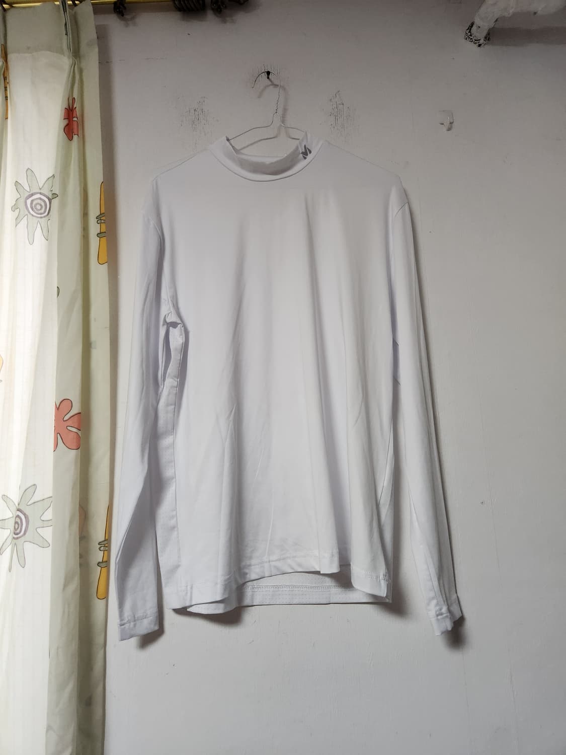 밀레 화이트 기능성 긴팔 티셔츠 105 상품이미지1