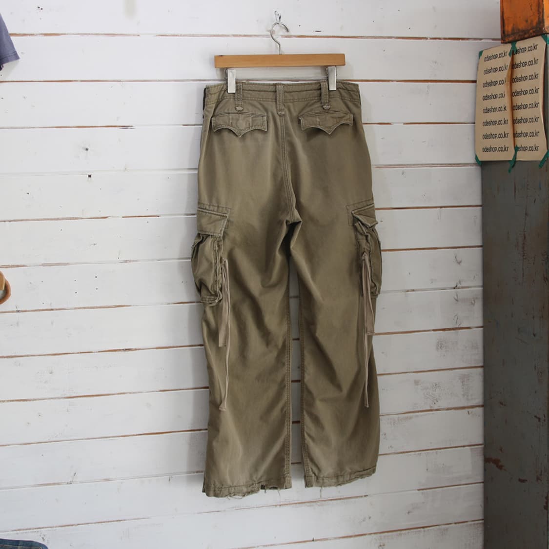 (착용컷) 00's 리바이스 카고 팬츠 (남성용 32) 상품이미지3