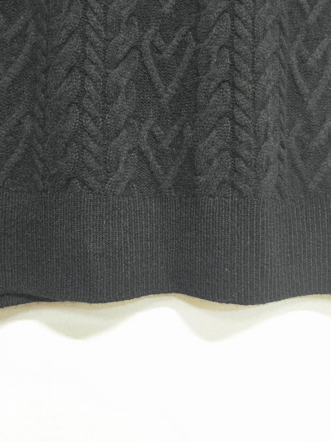 SJ WANI 블랙 꽈배기 니트 조끼 상품이미지7