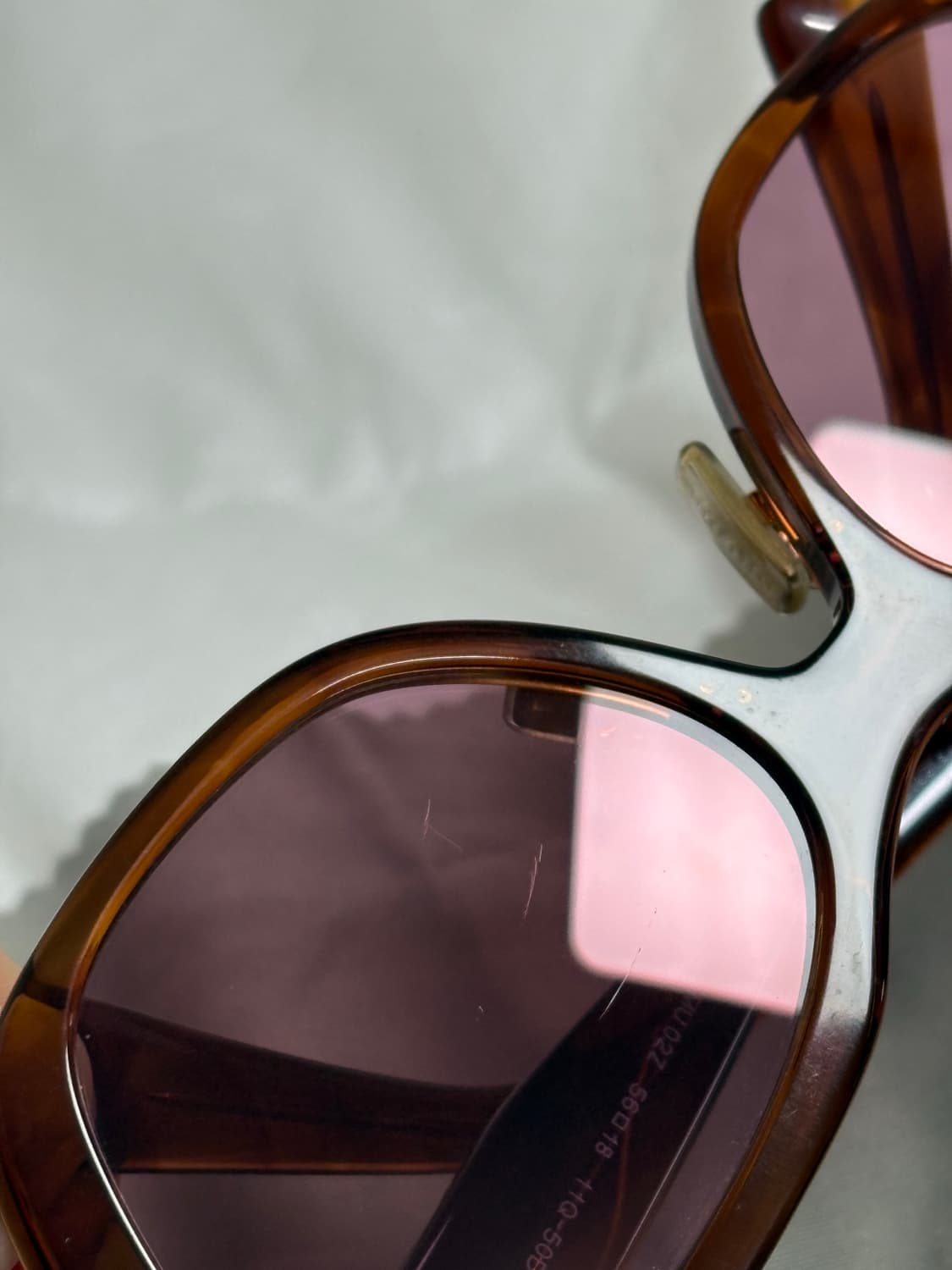 미우미우 선글라스 OMU 02ZS11Q50D 면세점 구매 상품이미지4