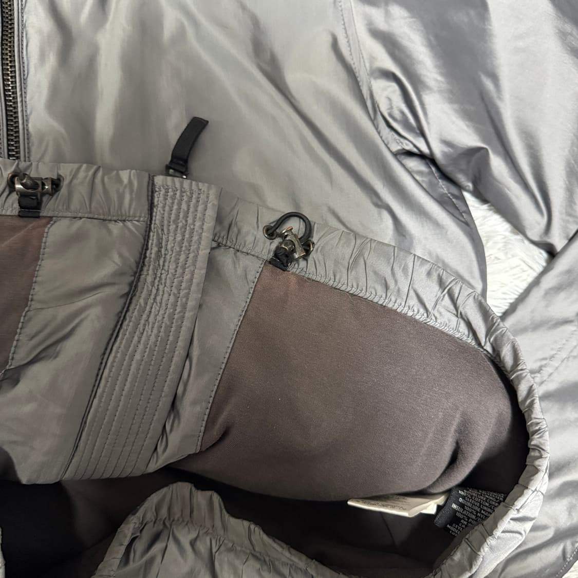 띠어리 재팬 바람막이 자켓 95 사이즈 상품이미지4