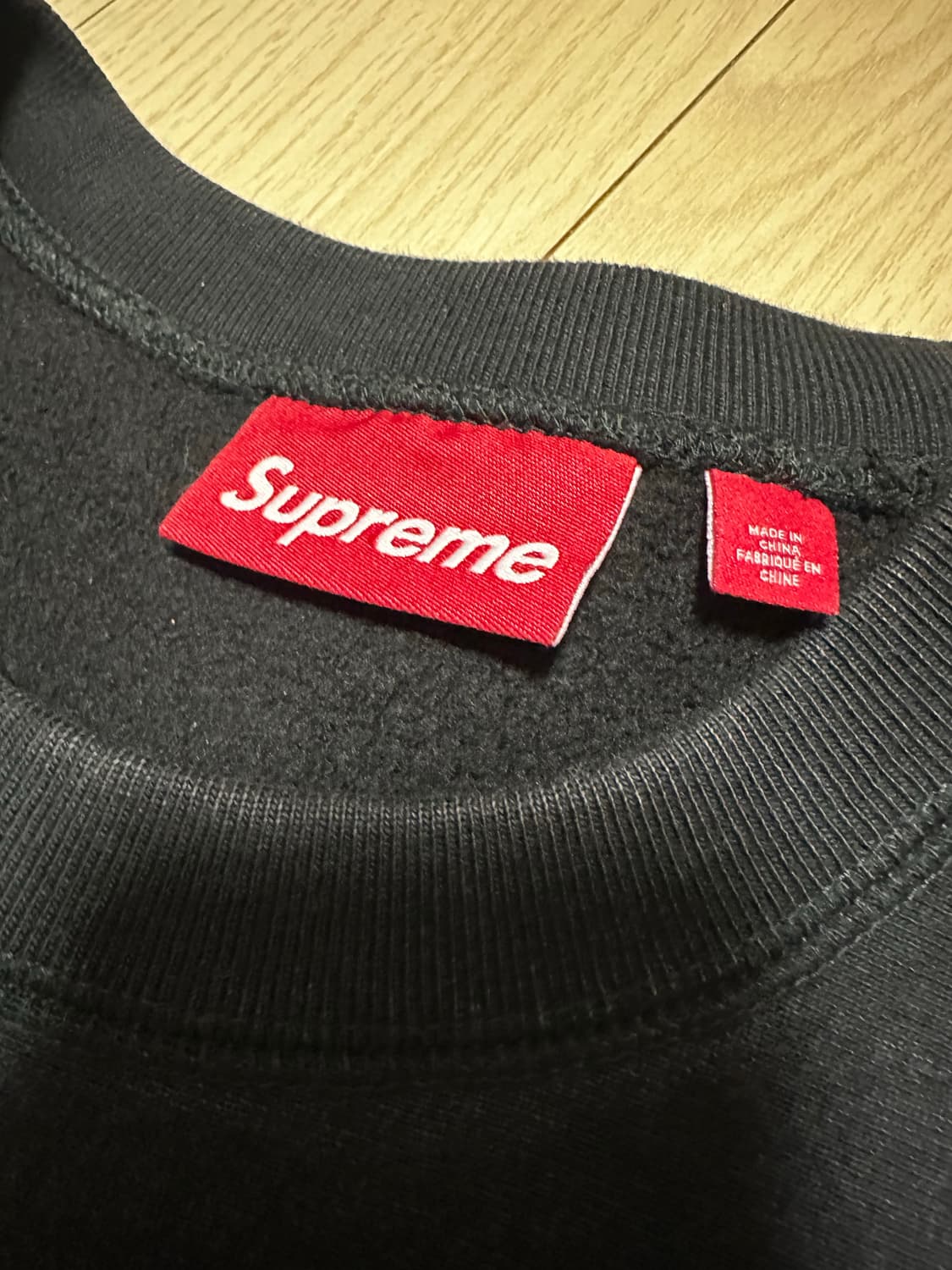 슈프림 워시드 박스 로고 크루넥 블랙 - 25SS 상품이미지3
