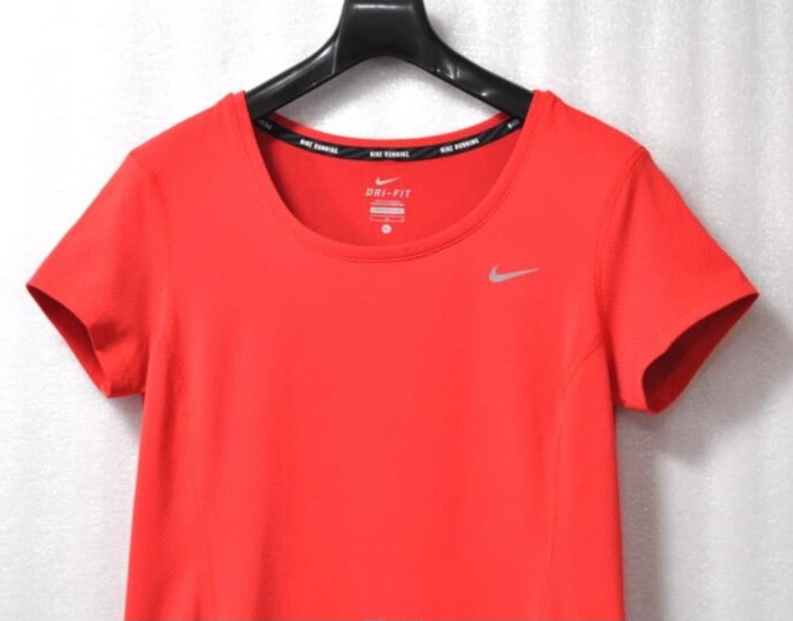 나이키/여성기능성반팔티셔츠(사이즈66) 상품이미지3