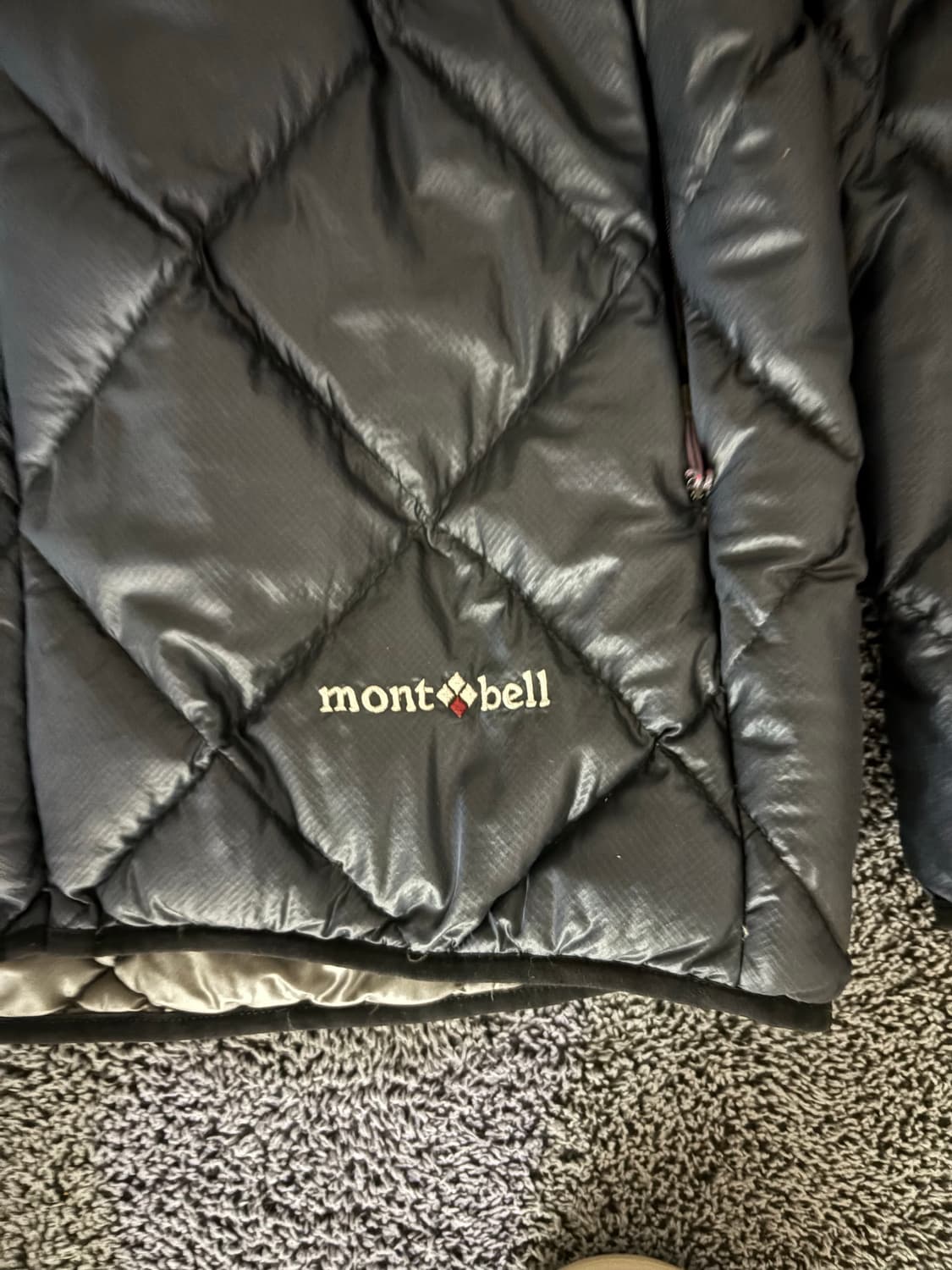 몽벨 재팬 다이아몬드 퀼팅 경량패딩 상품이미지3