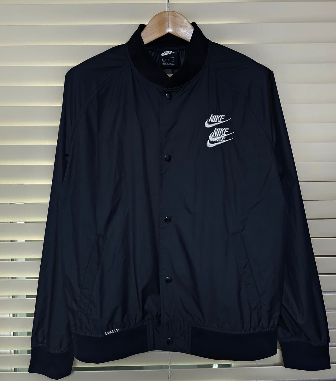 나이키 월드투어스타디움 우븐자켓 L(100) 상품이미지1