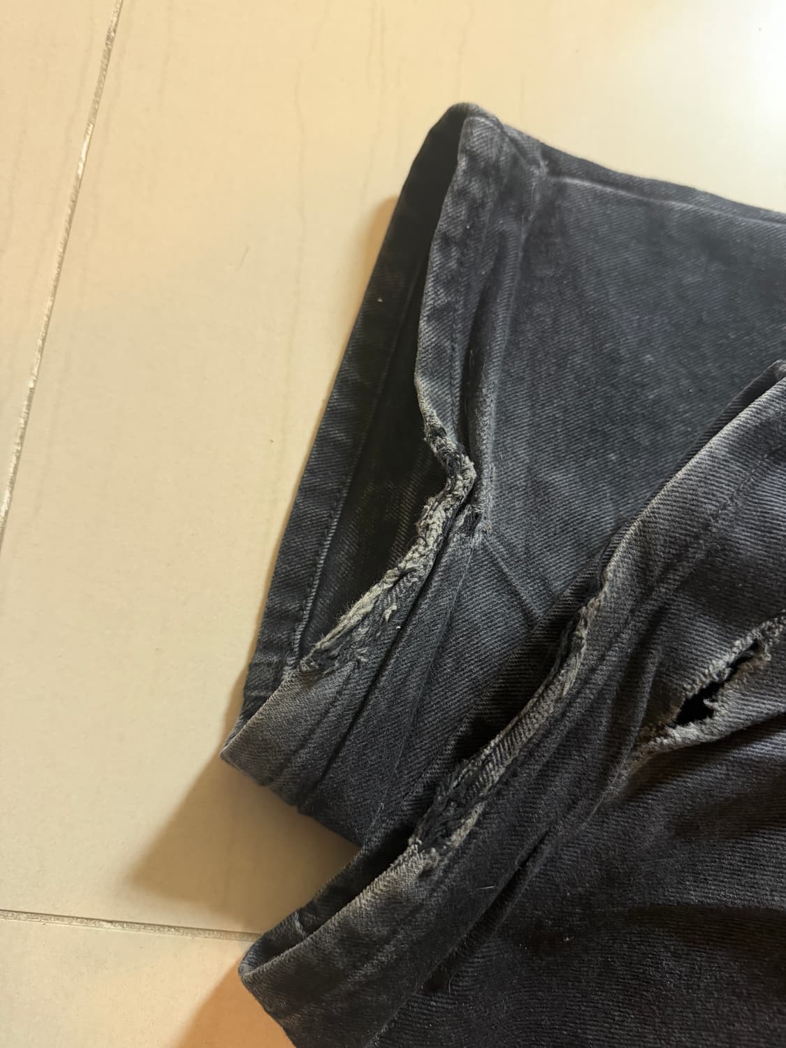 라브로스 데이지진 블랙 상품이미지3