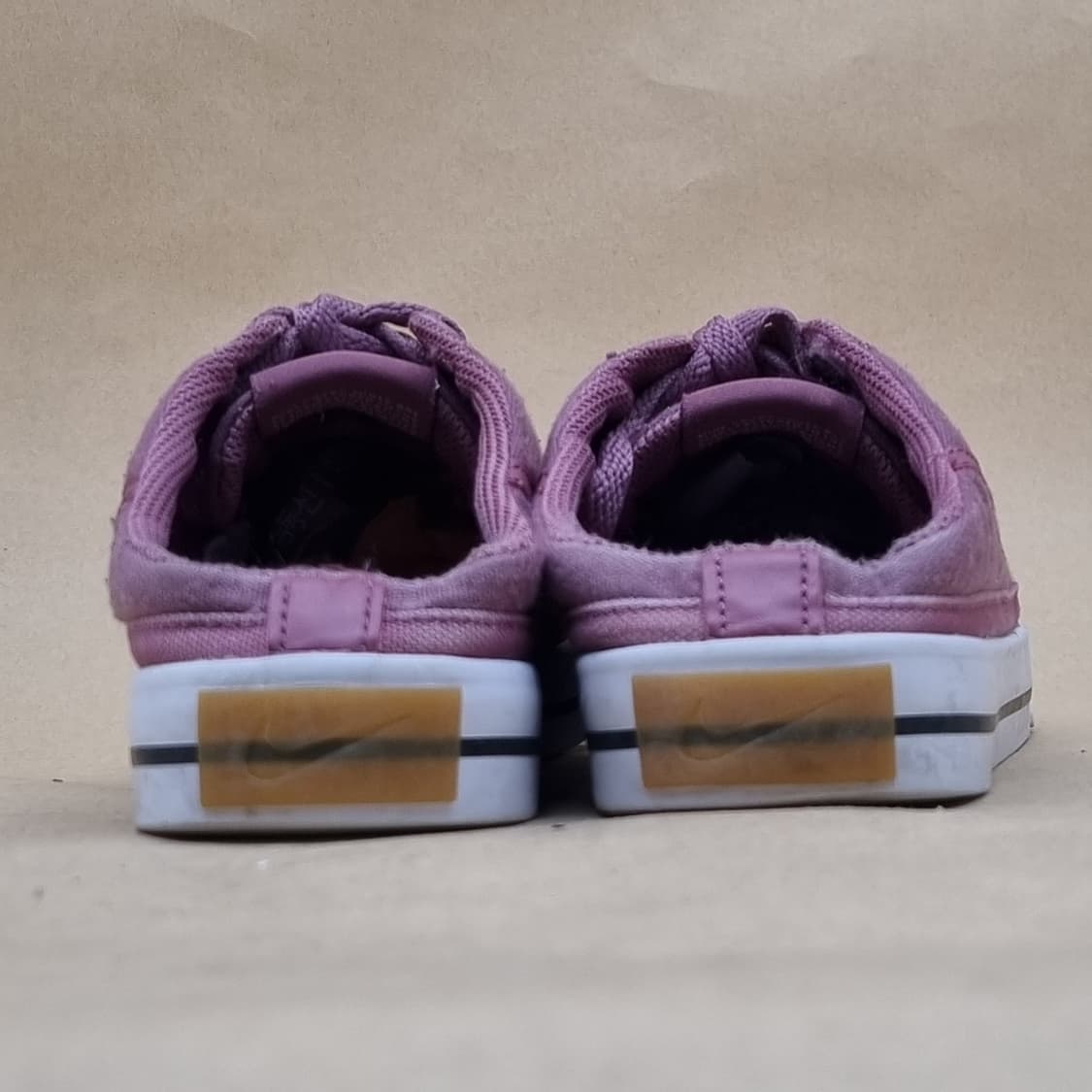 나이키 코트레거쉬 뮬235 상품이미지4