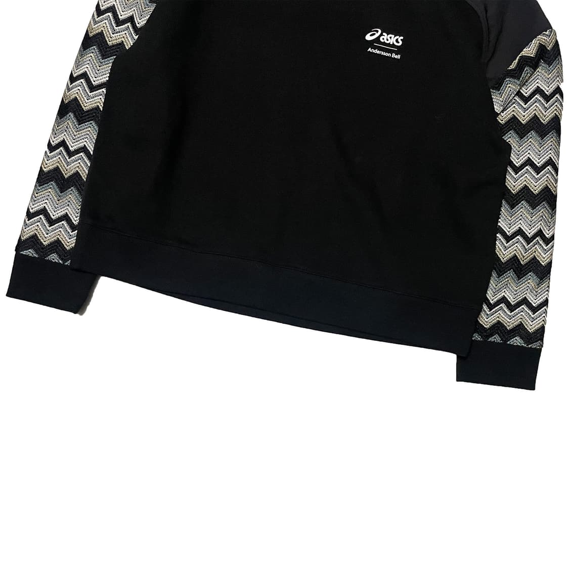 아식스 X 앤더슨벨 블랙 맨투맨 상품이미지4