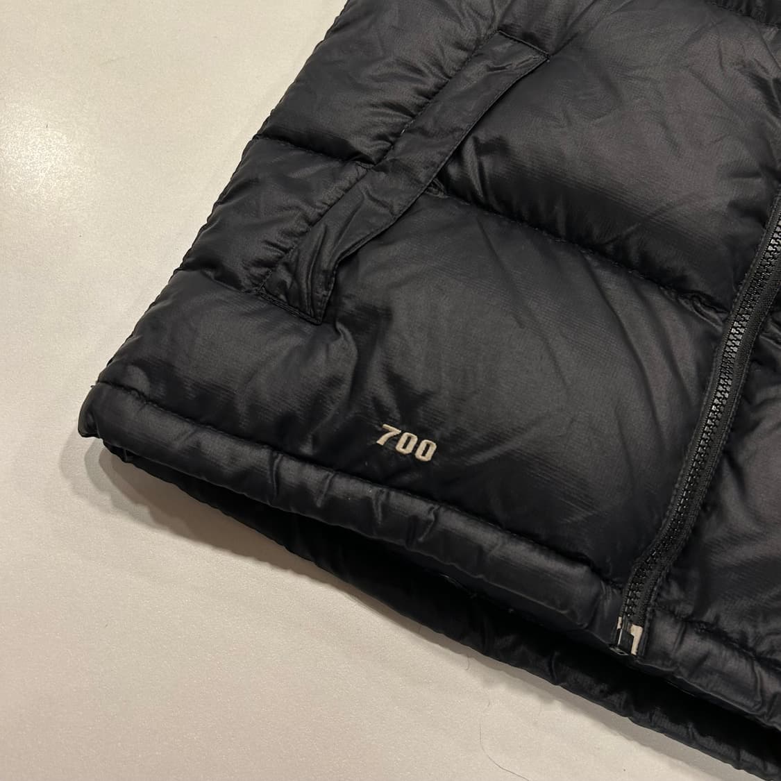 [85] 노스페이스 700 블랙 패딩 조끼 B70 상품이미지3