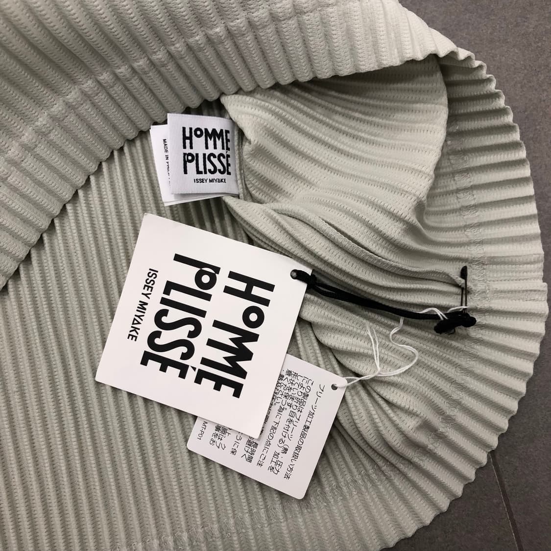 옴므플리세 이세이미야케 먼슬리 반팔티셔츠 프로스티그레이 4 상품이미지2