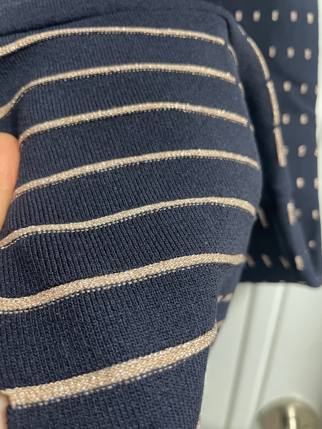 TED BAKER네이비골드 슬리브리스 원피스 상품이미지6