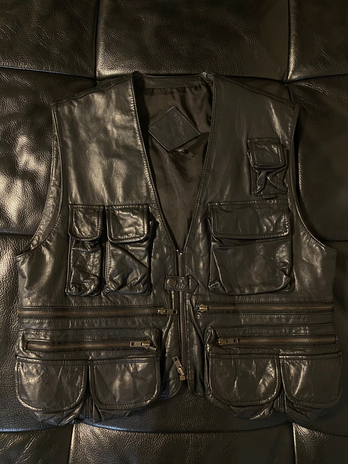 Vintage leather vest 빈티지 가죽 조끼 상품이미지1