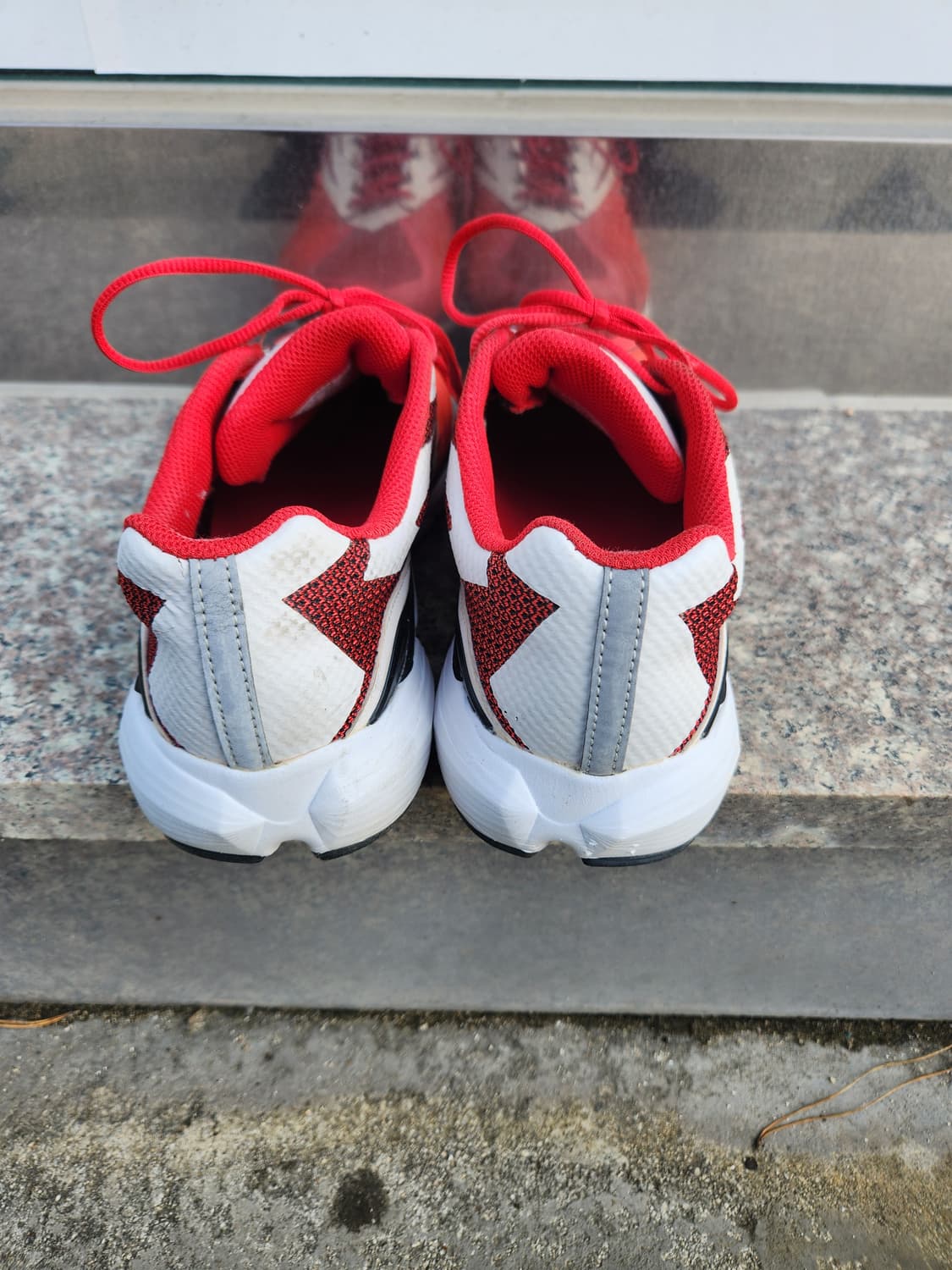 르꼬끄 스포르티브 운동화 레드/화이트 상품이미지2