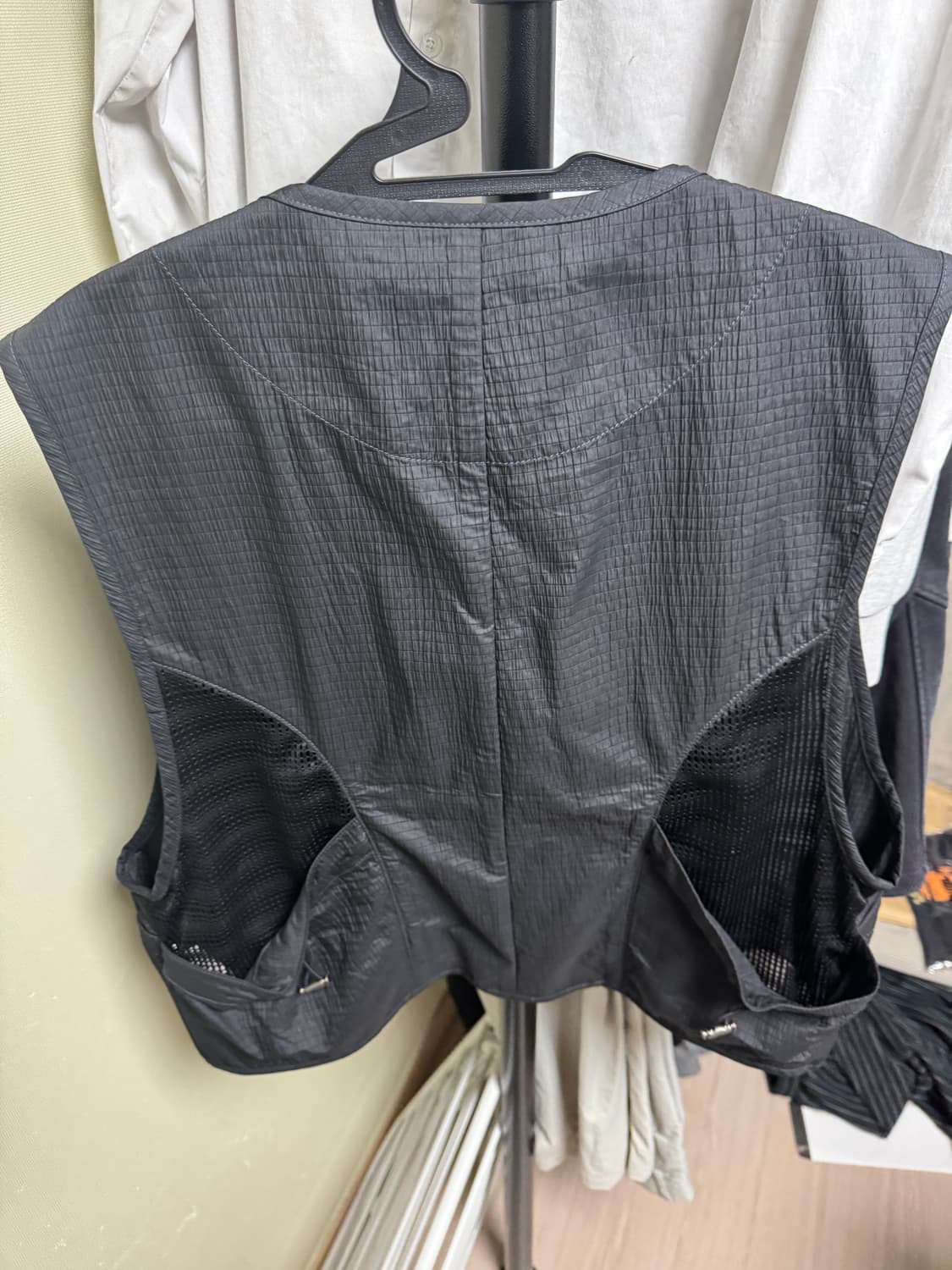 인사일런스 플리터 유틸리티 베스트 BLACK 상품이미지2