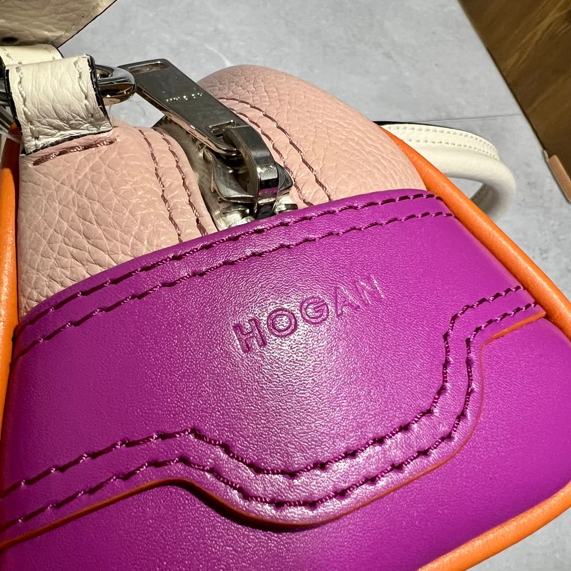 HOGAN 호간 빈티지 가죽 토트백 상품이미지2