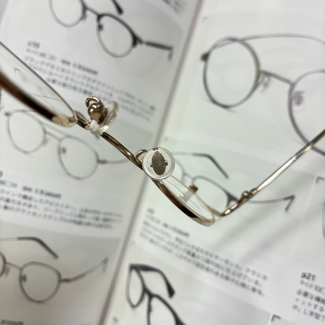l.a. EYEWORKS 엘에이 아이웍스 골드 티타늄 원형 안경 상품이미지8