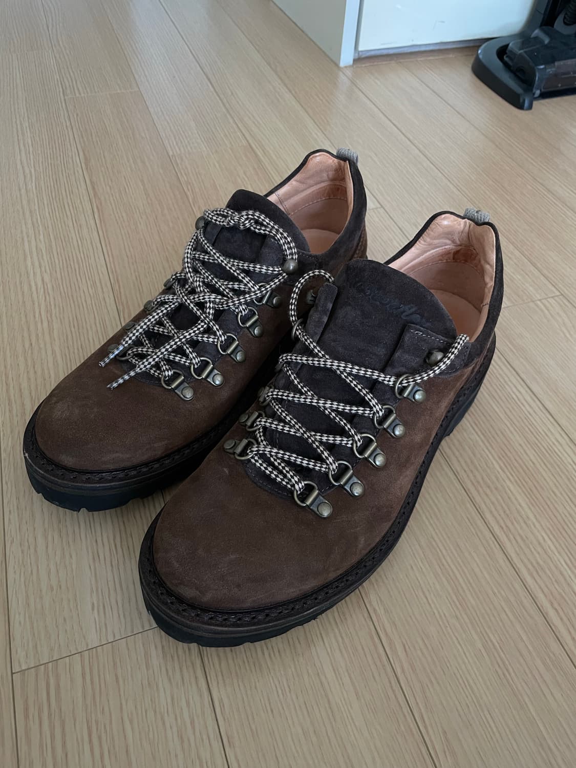 아스토플렉스 포플렉스 다크카키 41(265-270) 상품이미지1