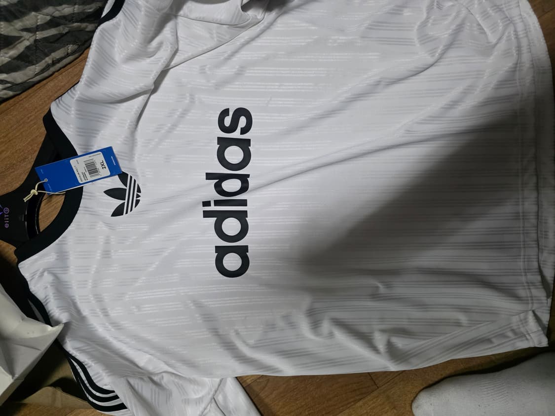 아디다스 흰색 스트라이프 반팔 티셔츠 2XL 상품이미지3