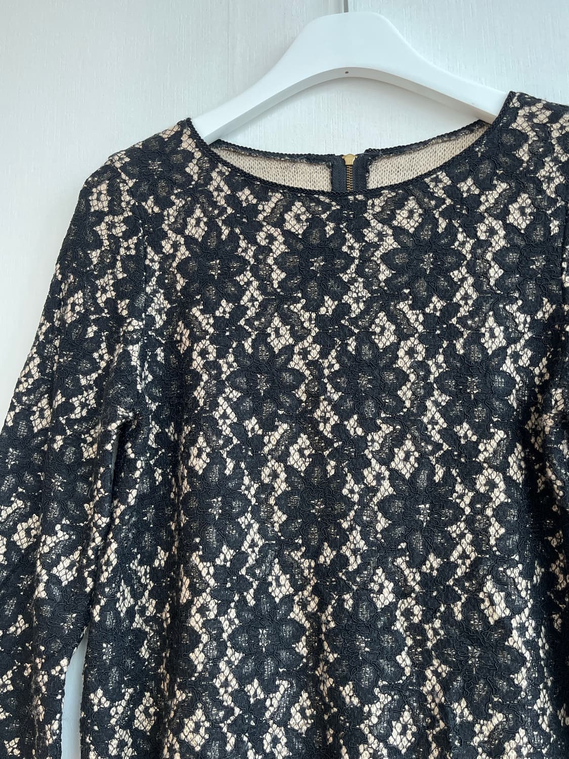 볼드 플라워 블라우스 상품이미지2