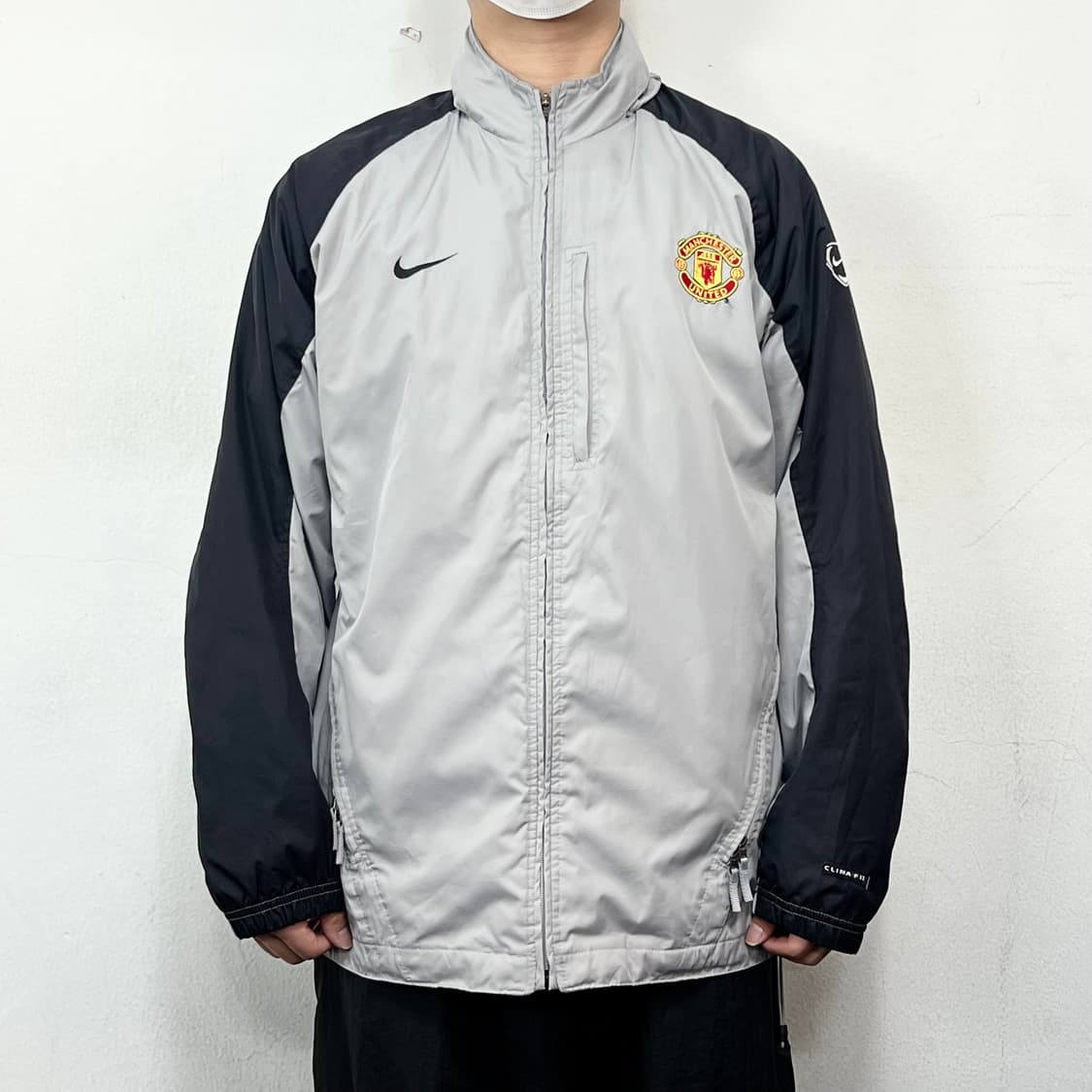 나이키 스우시 맨체스터 유나이티드 02-04 바람막이 자켓 상품이미지2