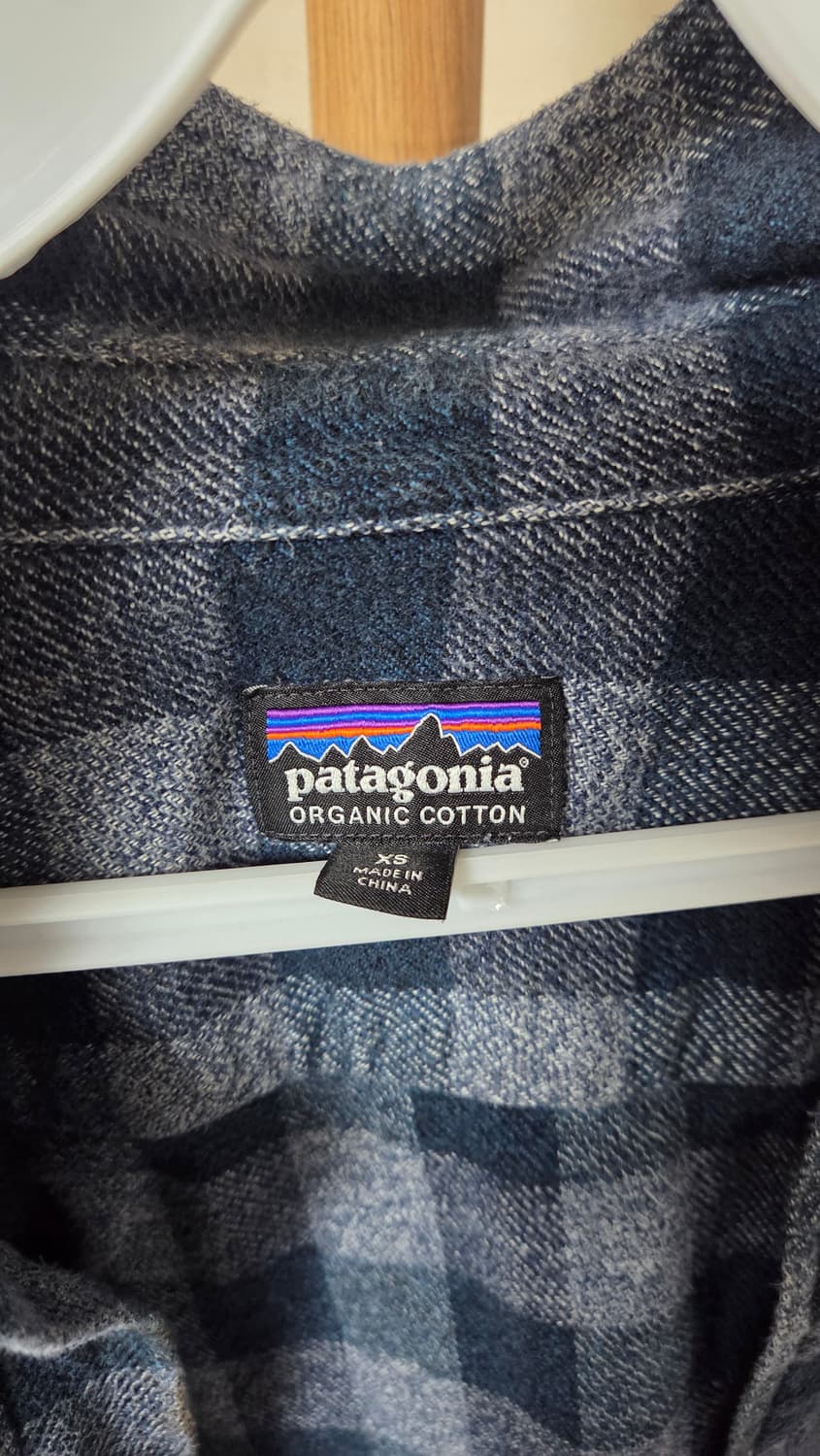 파타고니아 네이비 체크셔츠 상품이미지3