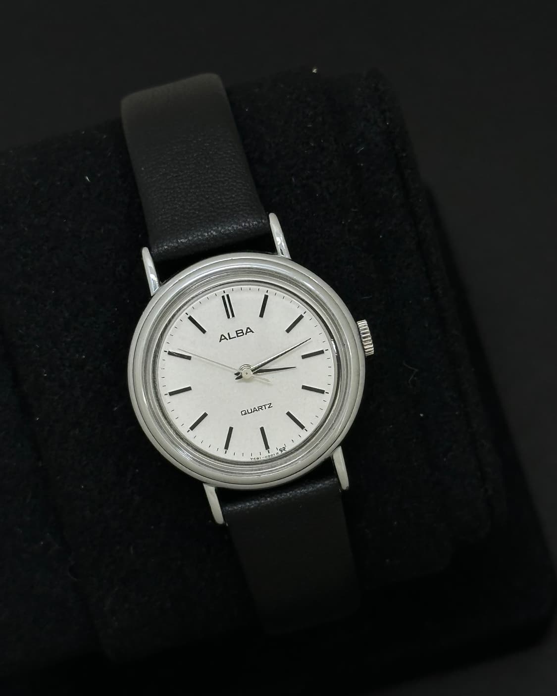 세이코 알바 라운드 실버 케이스 쿼츠 시계 상품이미지1