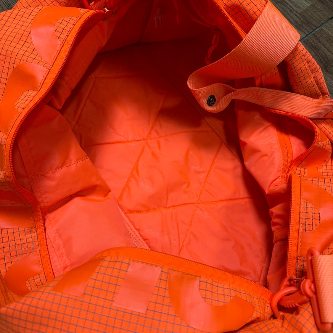 슈프림 더플백 오렌지 걍 새거 상품이미지7