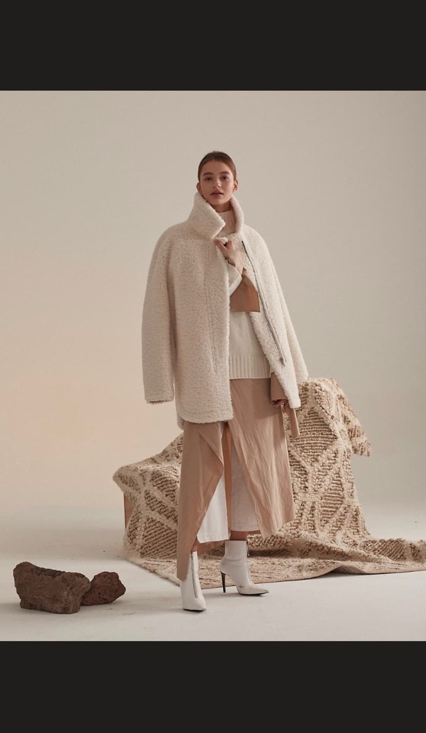 뮤제 이성경 무스탕 리버시블 코트 상품이미지1