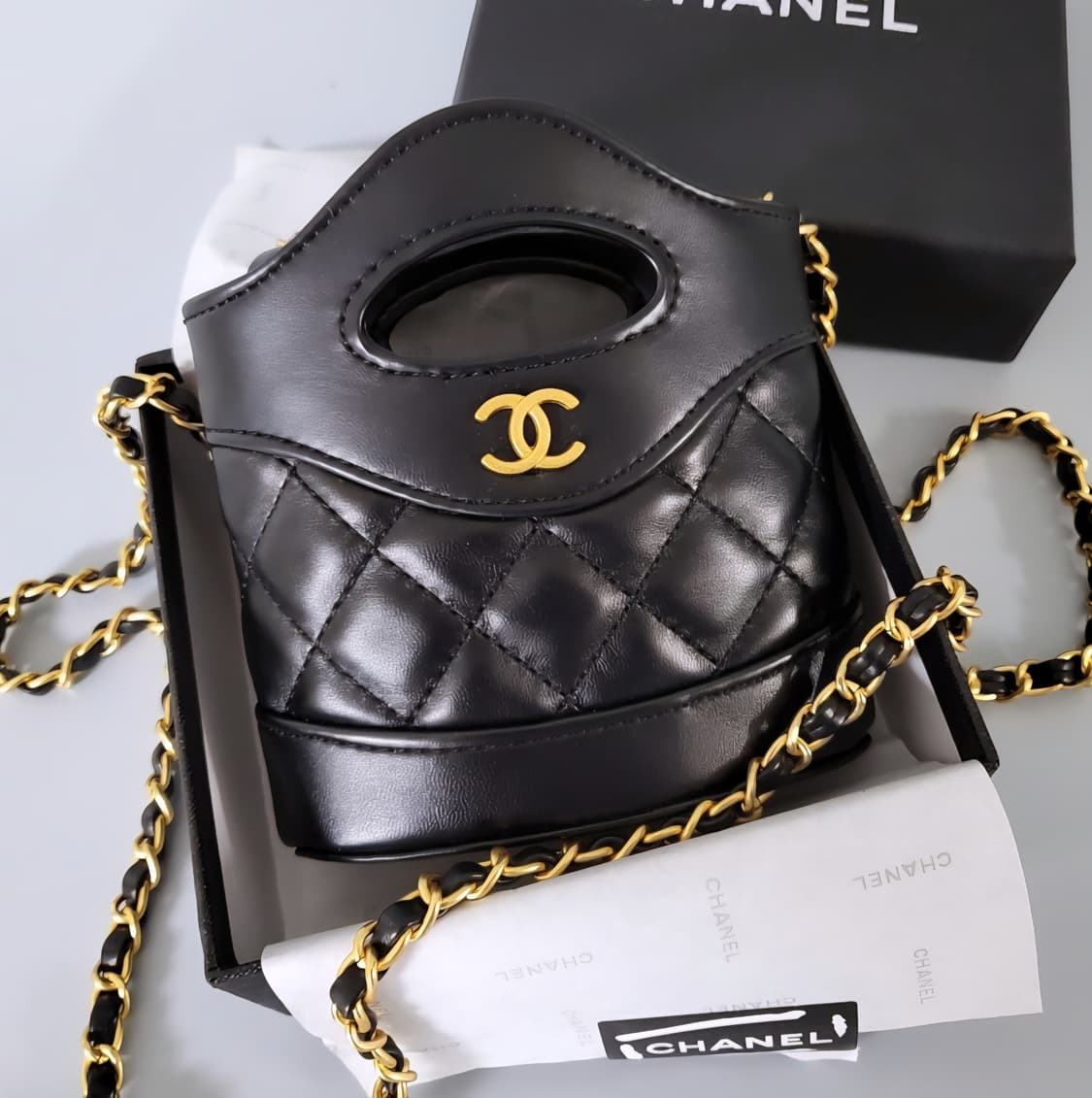 샤넬 핸들 미니백 상품이미지3