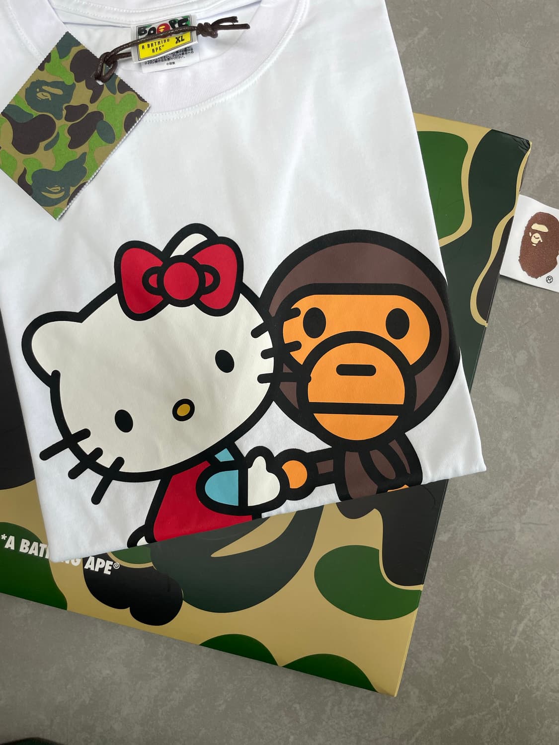 베이프 베이비 마일로 x 헬로키티 티셔츠 화이트 상품이미지2