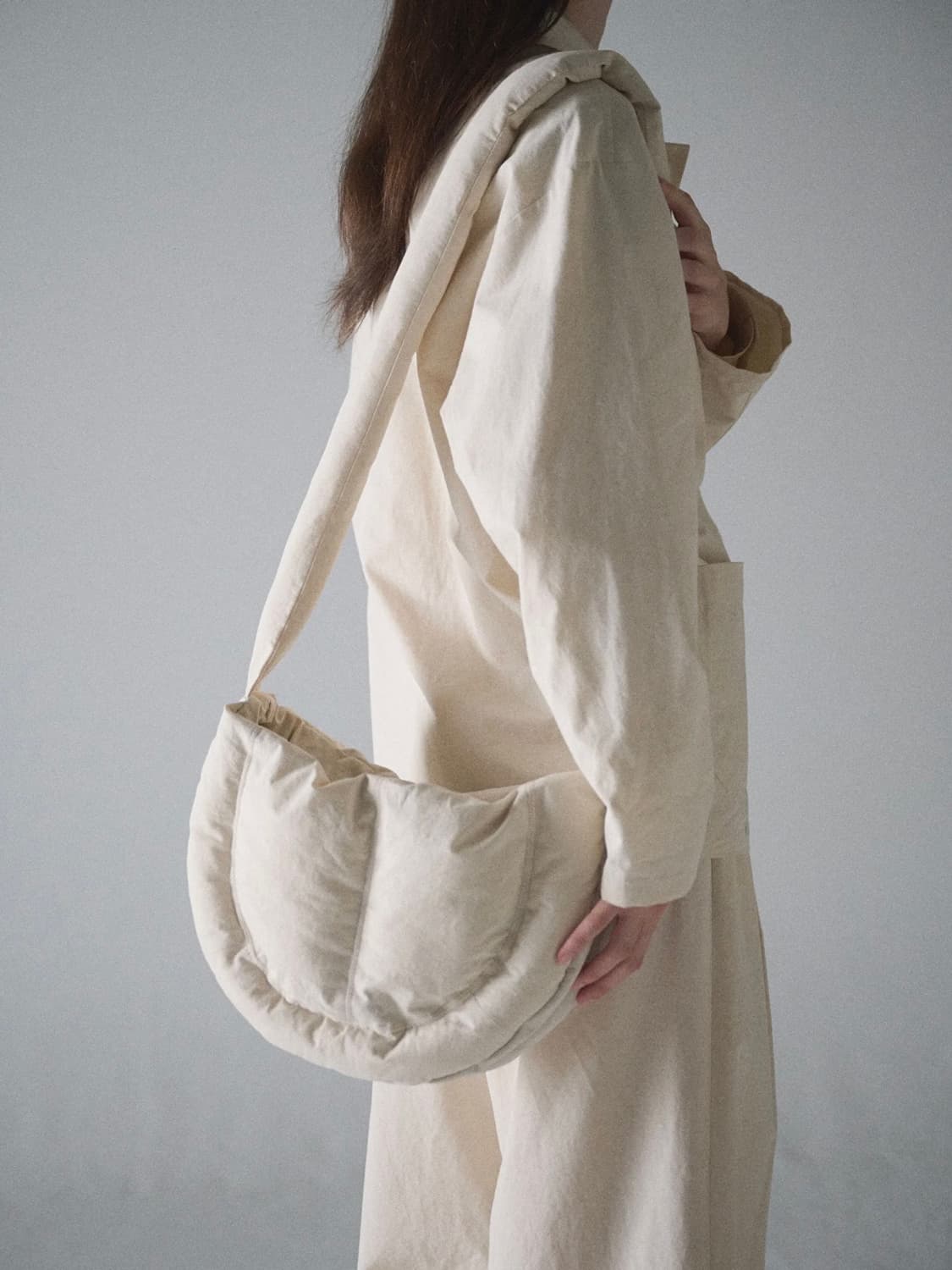 유르트 클라우드 브레드 크로스백 상품이미지5