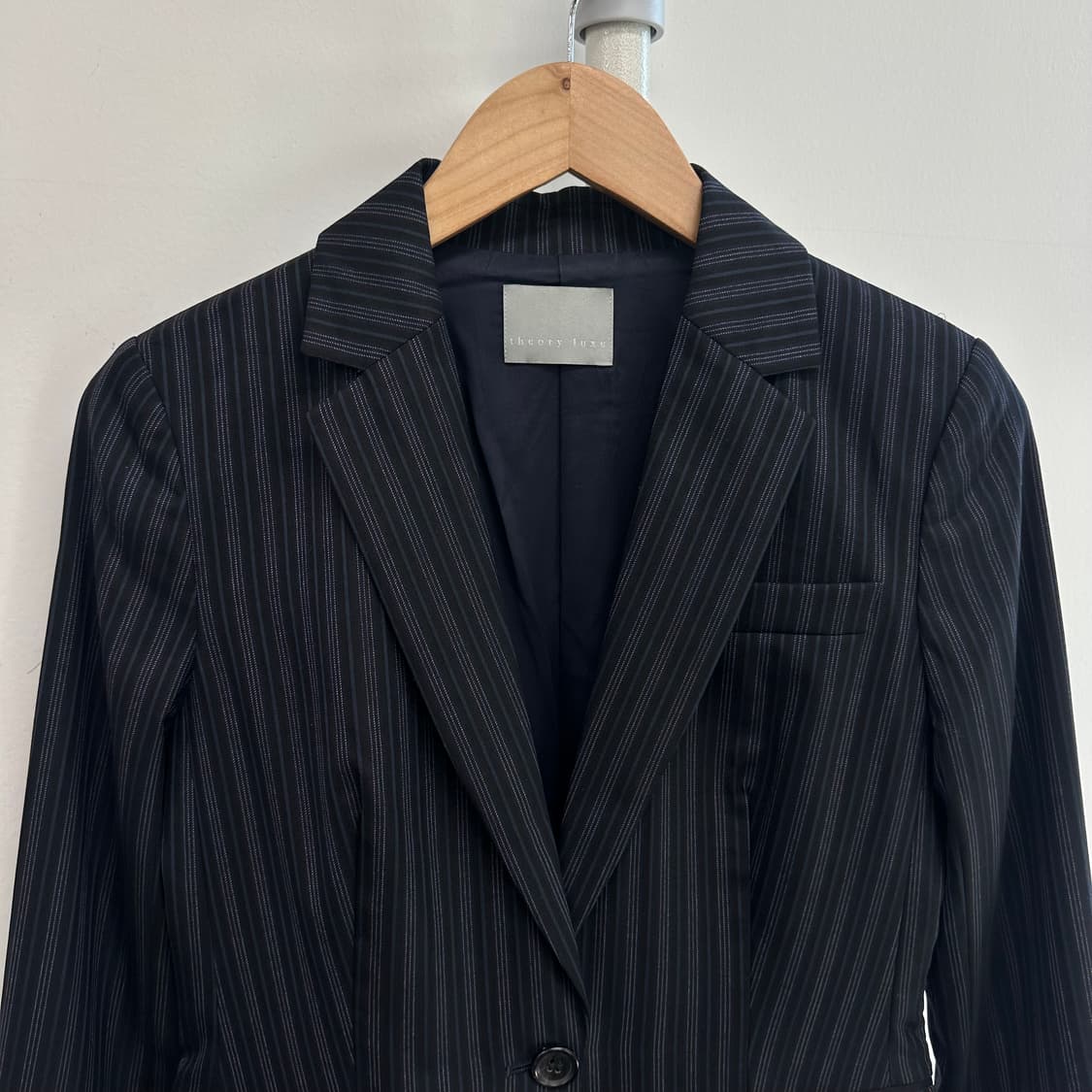 띠어리 스트라이프 투피스 셋업 정장 상품이미지3